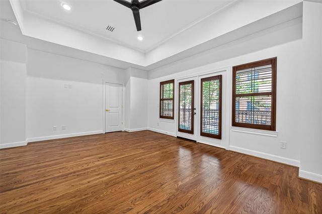 28 Riva Row, Spring, TX 77380