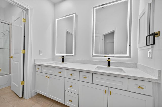 28 Riva Row, Spring, TX 77380