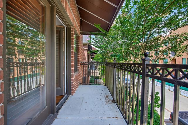 28 Riva Row, Spring, TX 77380