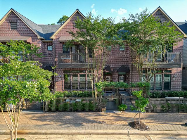 28 Riva Row, Spring, TX 77380