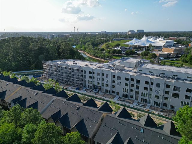 28 Riva Row, Spring, TX 77380