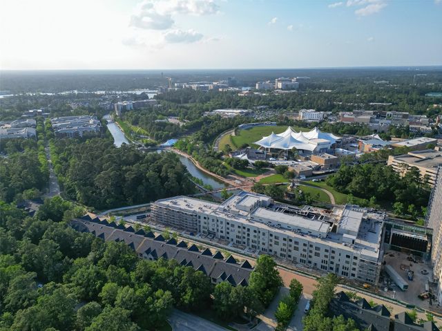 28 Riva Row, Spring, TX 77380