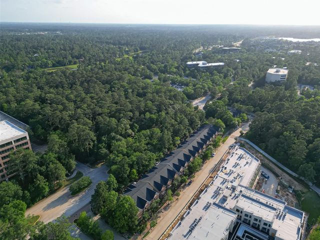 28 Riva Row, Spring, TX 77380