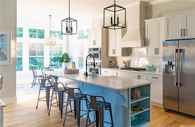 02 Venus Drive, Warwick, RI 02818
