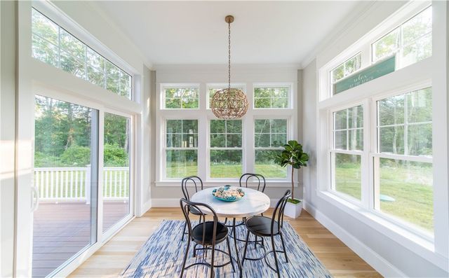 02 Venus Drive, Warwick, RI 02818