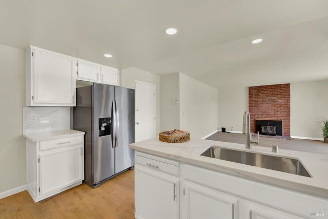 143 Primrose Ln, Vallejo, CA 94591