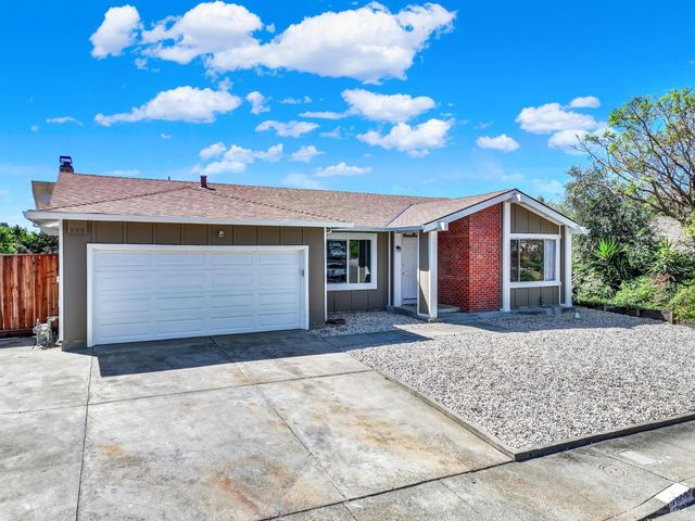 143 Primrose Ln, Vallejo, CA 94591