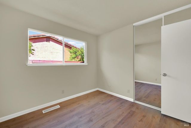 143 Primrose Ln, Vallejo, CA 94591