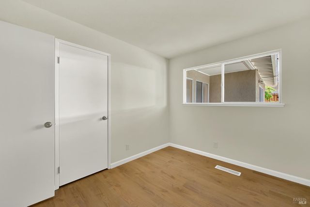 143 Primrose Ln, Vallejo, CA 94591