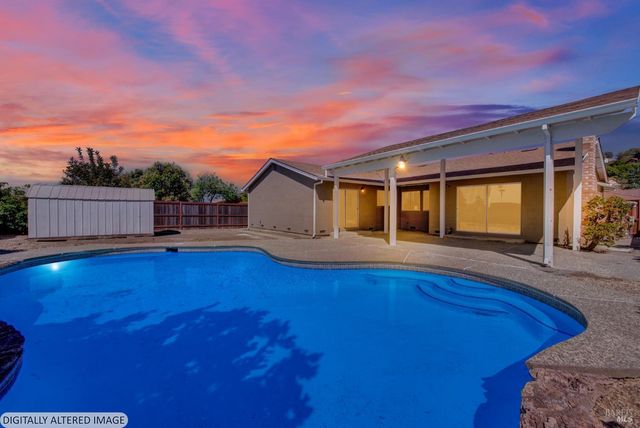 143 Primrose Ln, Vallejo, CA 94591