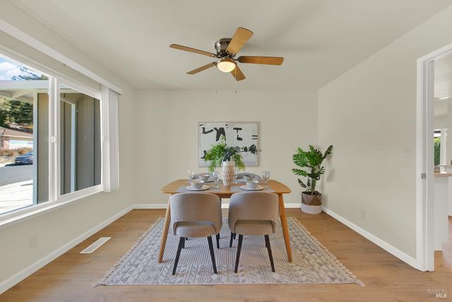 143 Primrose Ln, Vallejo, CA 94591