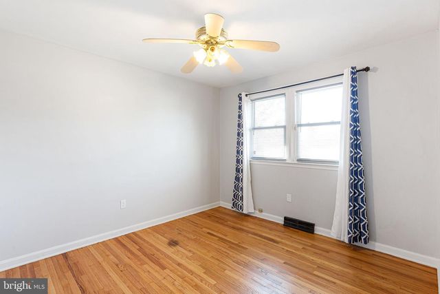 10 RALEIGH CT, New Castle, DE 19720