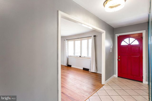 10 RALEIGH CT, New Castle, DE 19720