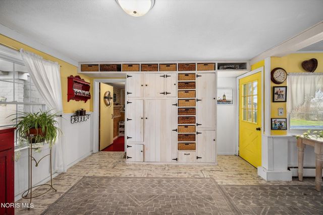 7159 Railroad Street, Holland, OH 43528