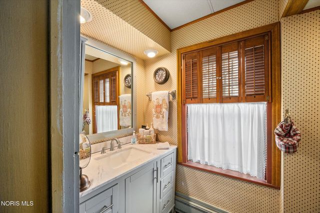 7159 Railroad Street, Holland, OH 43528