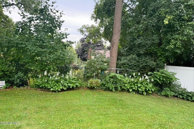 7159 Railroad Street, Holland, OH 43528