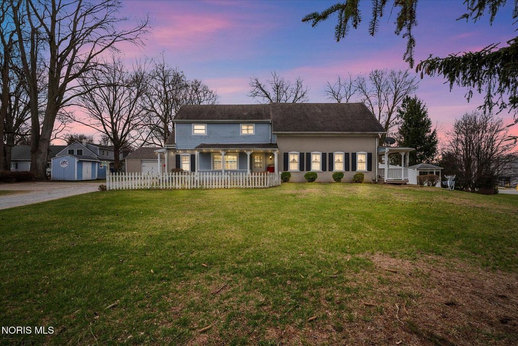 7159 Railroad Street, Holland, OH 43528