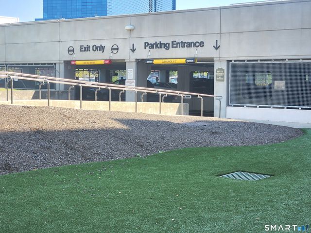 215 Stillwater Avenue 216, Stamford, CT 06902