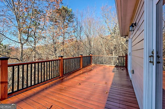 894 Oak Pointe Drive, Cleveland, GA 30528
