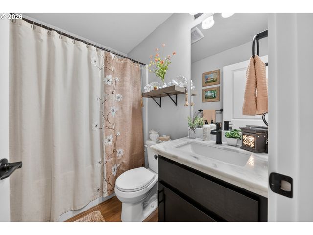 669 Nw T St, Winston, OR 97496