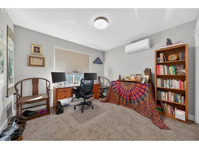 669 Nw T St, Winston, OR 97496