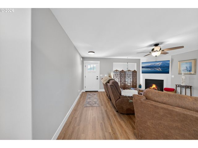 669 Nw T St, Winston, OR 97496