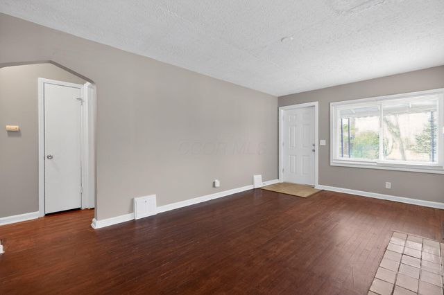 1130 Studer Avenue, Columbus, OH 43206