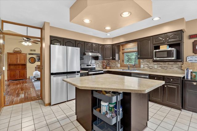 2309 E Pine Tree Court, Milton, WI 53563