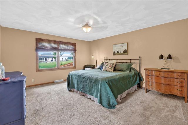 2309 E Pine Tree Court, Milton, WI 53563