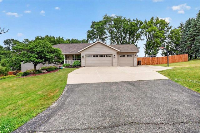 2309 E Pine Tree Court, Milton, WI 53563