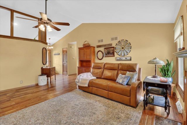 2309 E Pine Tree Court, Milton, WI 53563