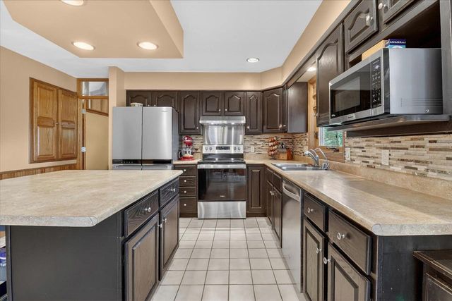2309 E Pine Tree Court, Milton, WI 53563