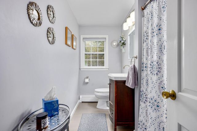 5 Kaycees Way, West Yarmouth, MA 02673