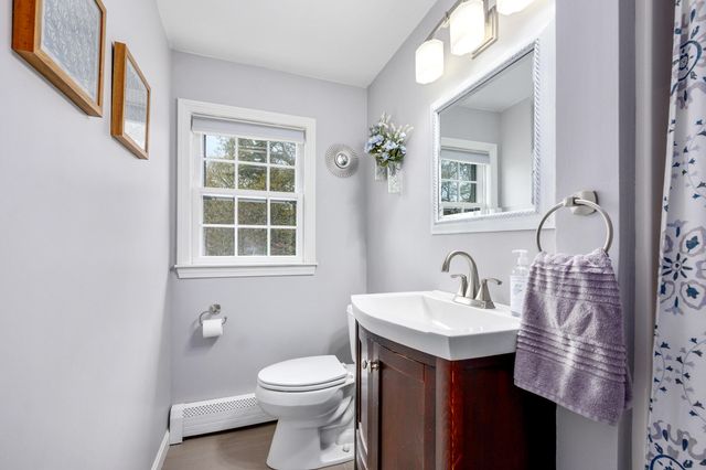 5 Kaycees Way, West Yarmouth, MA 02673