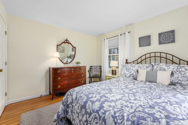 5 Kaycees Way, West Yarmouth, MA 02673