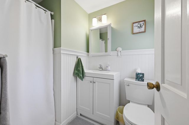 5 Kaycees Way, West Yarmouth, MA 02673