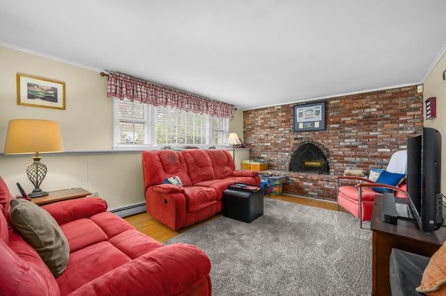 5 Kaycees Way, West Yarmouth, MA 02673