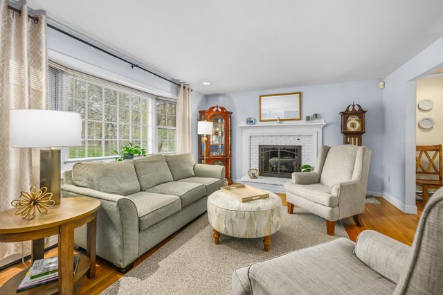 5 Kaycees Way, West Yarmouth, MA 02673