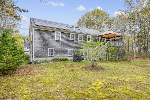 5 Kaycees Way, West Yarmouth, MA 02673