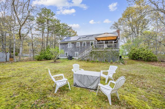 5 Kaycees Way, West Yarmouth, MA 02673