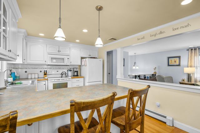5 Kaycees Way, West Yarmouth, MA 02673