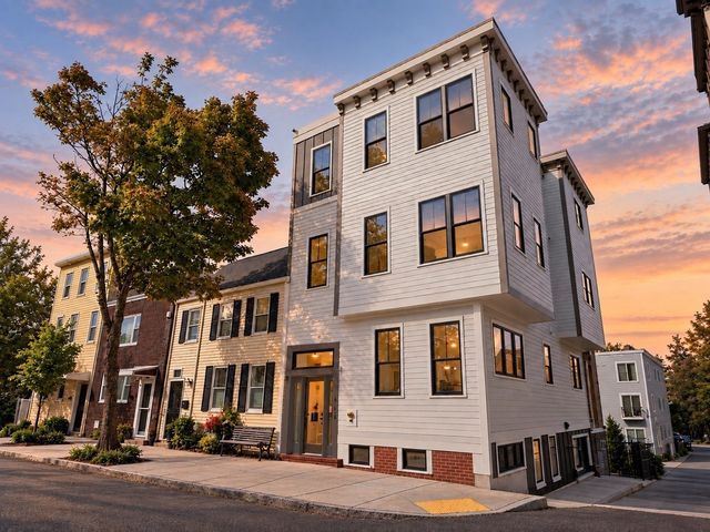 200 Everett Street 2, Boston, MA 02128