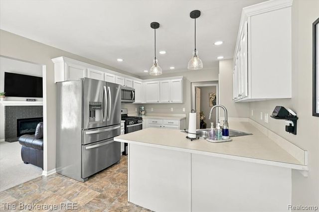 1087 Deer Creek Trail, Grand Blanc, MI 48439