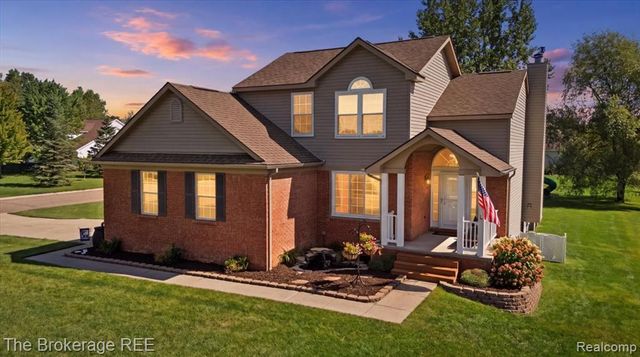 1087 Deer Creek Trail, Grand Blanc, MI 48439