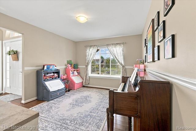 1087 Deer Creek Trail, Grand Blanc, MI 48439