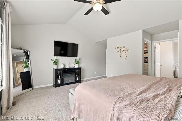 1087 Deer Creek Trail, Grand Blanc, MI 48439