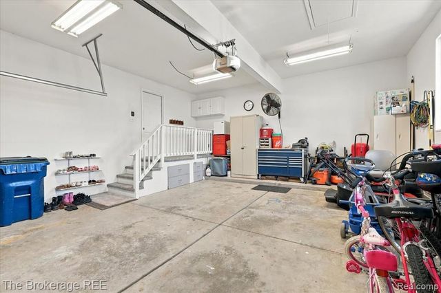 1087 Deer Creek Trail, Grand Blanc, MI 48439