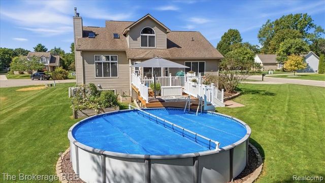 1087 Deer Creek Trail, Grand Blanc, MI 48439