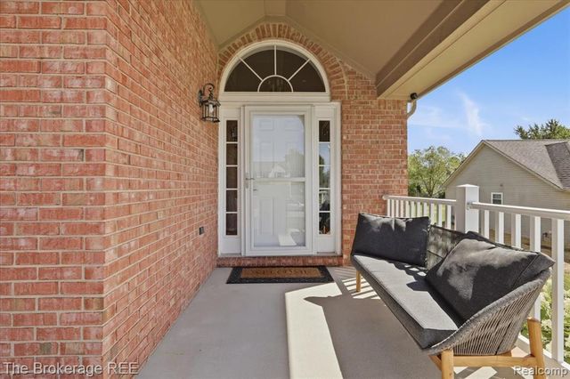 1087 Deer Creek Trail, Grand Blanc, MI 48439