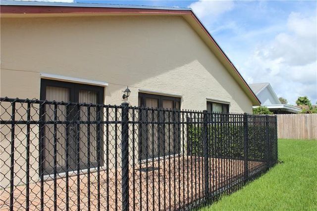 7480 NW 37th Ct, Lauderhill, FL 33319